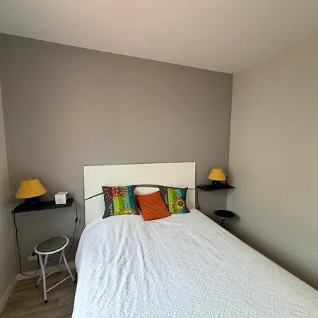 Апартаменты 2 Etoiles Avec Balcon, Acces Direct Plage Des Sables-d'olonne - Fr-1-197-606